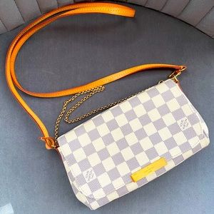 Louis Vuitton Favorite PM Purse